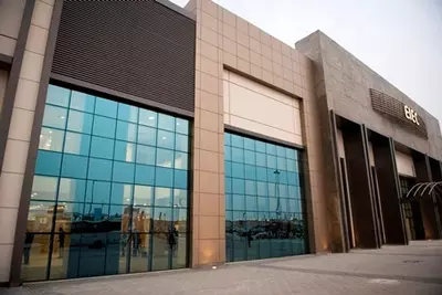 conference_halls-na_-sgg_reflectasolr_blue_sgg_planithermr_un_iipublic